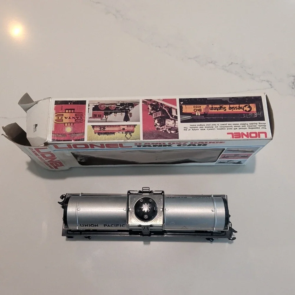 Lionel 0 And 027 Gauge Gray Humble Tank Car 9334 With Box